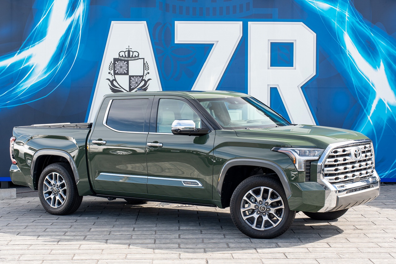 2025y トヨタ クラウンスポーツHV Z | azr